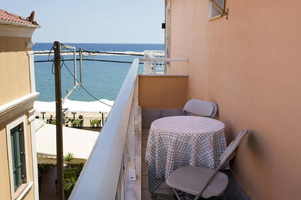 Molos Hotel Limenaria  Bagian luar foto